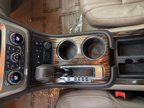 Used 2015 GMC Acadia Denali FWD image 34