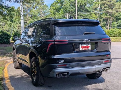 New 2026 Chevrolet Traverse Z71 w/ Enhanced Driving Package AWD/4WD image 4