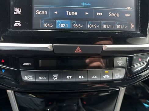 Used 2016 Honda Accord EX-L image 21