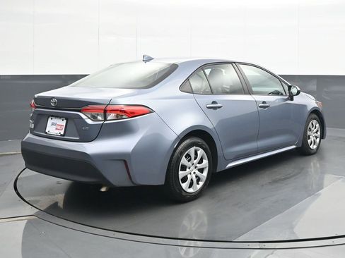 Used 2023 Toyota Corolla LE image 6
