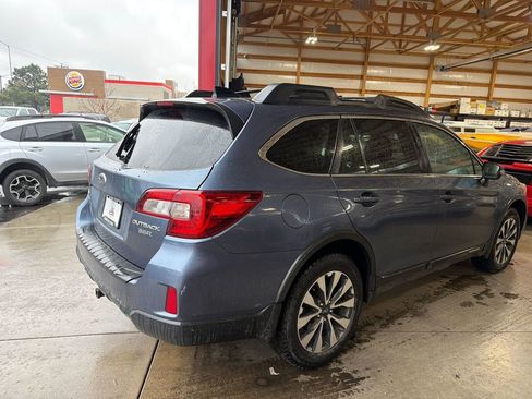Used 2016 Subaru Outback 3.6R Limited AWD/4WD image 8