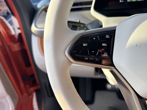 New 2025 Volkswagen ID. Buzz 1st Edition image 19