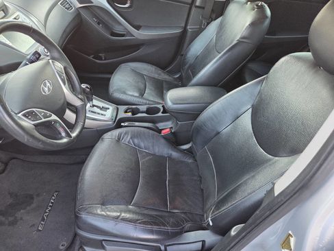 Used 2012 Hyundai Elantra Limited w/ Technology Pkg 5 image 9