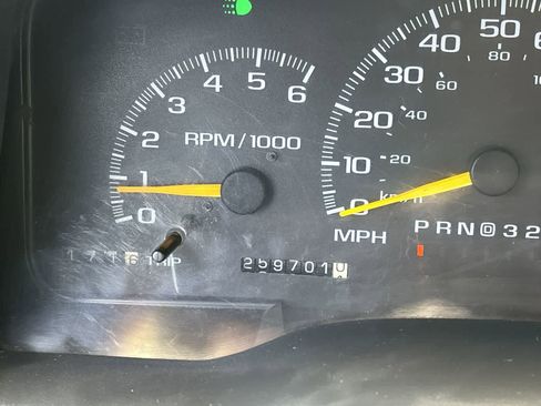 Used 1999 Chevrolet Silverado 2500 4x4 Crew Cab w/ Preferred Equipment Group 2 image 14