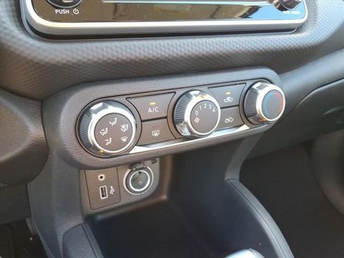 New 2025 Nissan Kicks Play S image 23