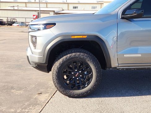 New 2026 GMC Canyon Elevation w/ Convenience Package image 9