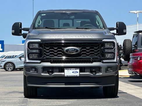 New 2026 Ford F250 XLT w/ XLT Premium Package AWD/4WD image 8