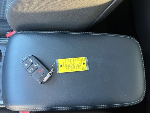 Used 2022 Dodge Charger R/T w/ Harman/Kardon Audio Group image 37