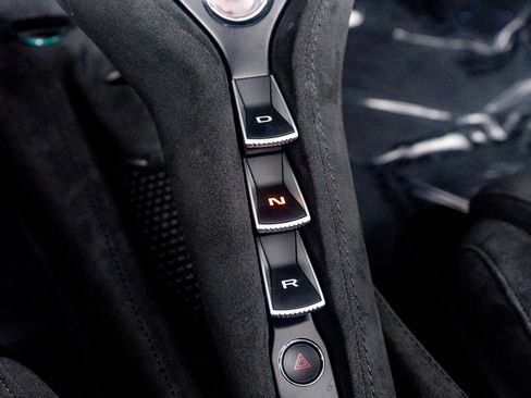 Used 2024 McLaren 750S Spider image 48