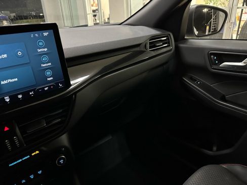 Certified 2023 Ford Escape ST-Line w/ Tech Pack #1 image 32