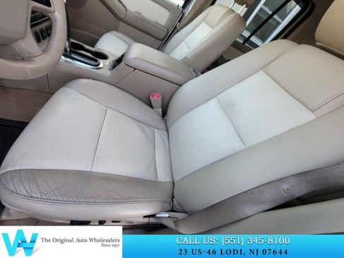 Used 2009 Ford Explorer Limited image 12