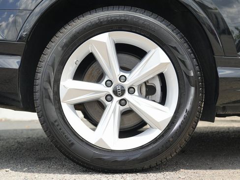 Used 2023 Audi Q7 2.0T Premium Plus image 11