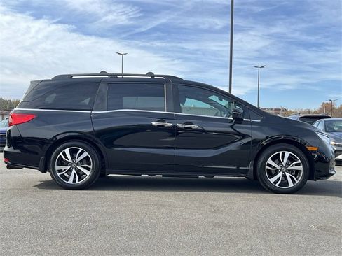 Used 2023 Honda Odyssey Touring image 40