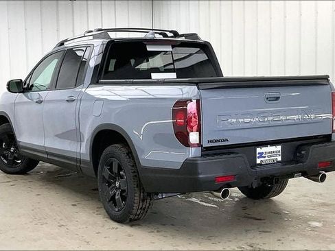 New 2026 Honda Ridgeline Black Edition image 5
