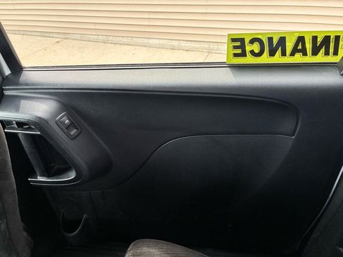 Used 2015 Dodge Grand Caravan SE FWD image 17