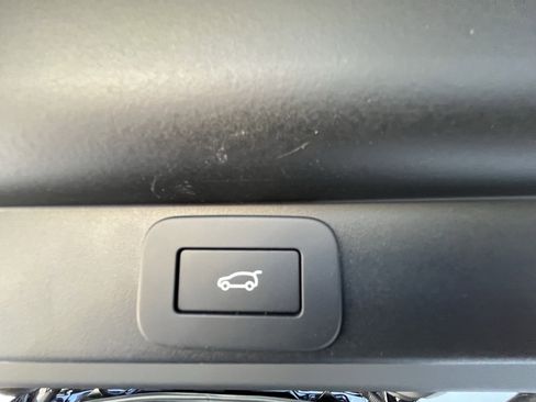 Used 2026 Land Rover Range Rover SE image 34