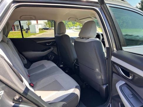 Used 2023 Subaru Outback Premium image 13