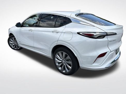Used 2024 Buick Envista Avenir FWD image 2