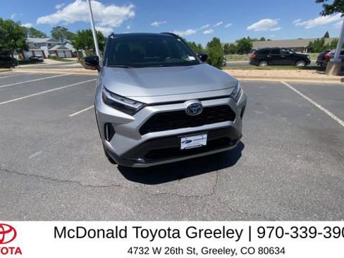 Used 2022 Toyota RAV4 XSE AWD/4WD image 4