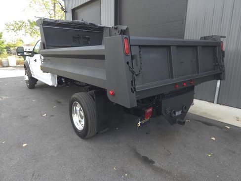 Used 2017 Ford F550 4x4 Crew Cab Super Duty image 4