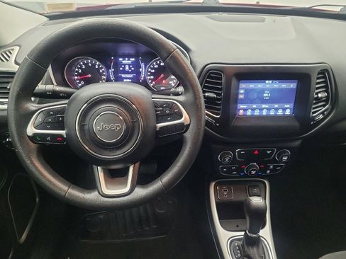 Used 2019 Jeep Compass Sport image 22