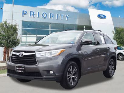 Used 2016 Toyota Highlander XLE w/ Protection Package #3