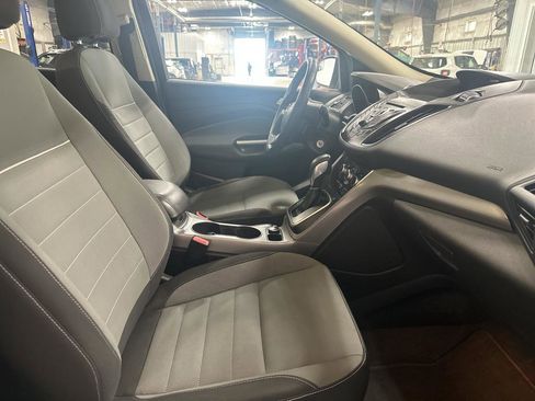 Used 2013 Ford Escape SE image 10