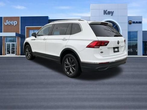 Used 2022 Volkswagen Tiguan SE image 4