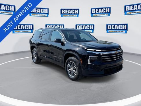New 2026 Chevrolet Traverse LT w/ Driver Confidence Package FWD image 2