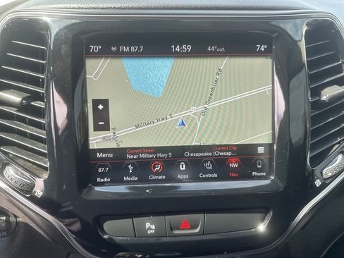 Used 2019 Jeep Cherokee Limited AWD/4WD image 8