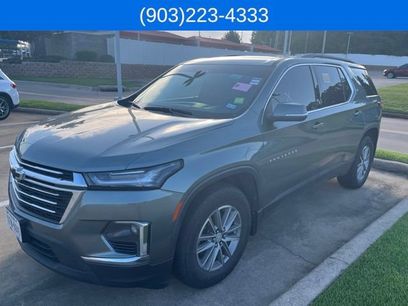 Used 2023 Chevrolet Traverse LT