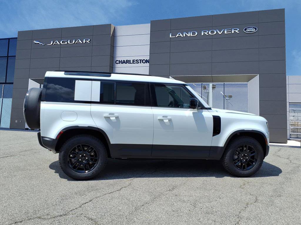 New 2026 Land Rover Defender 110 S AWD/4WD image 6