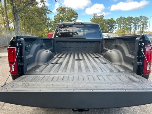 New 2026 RAM 2500 Tradesman AWD/4WD image 28