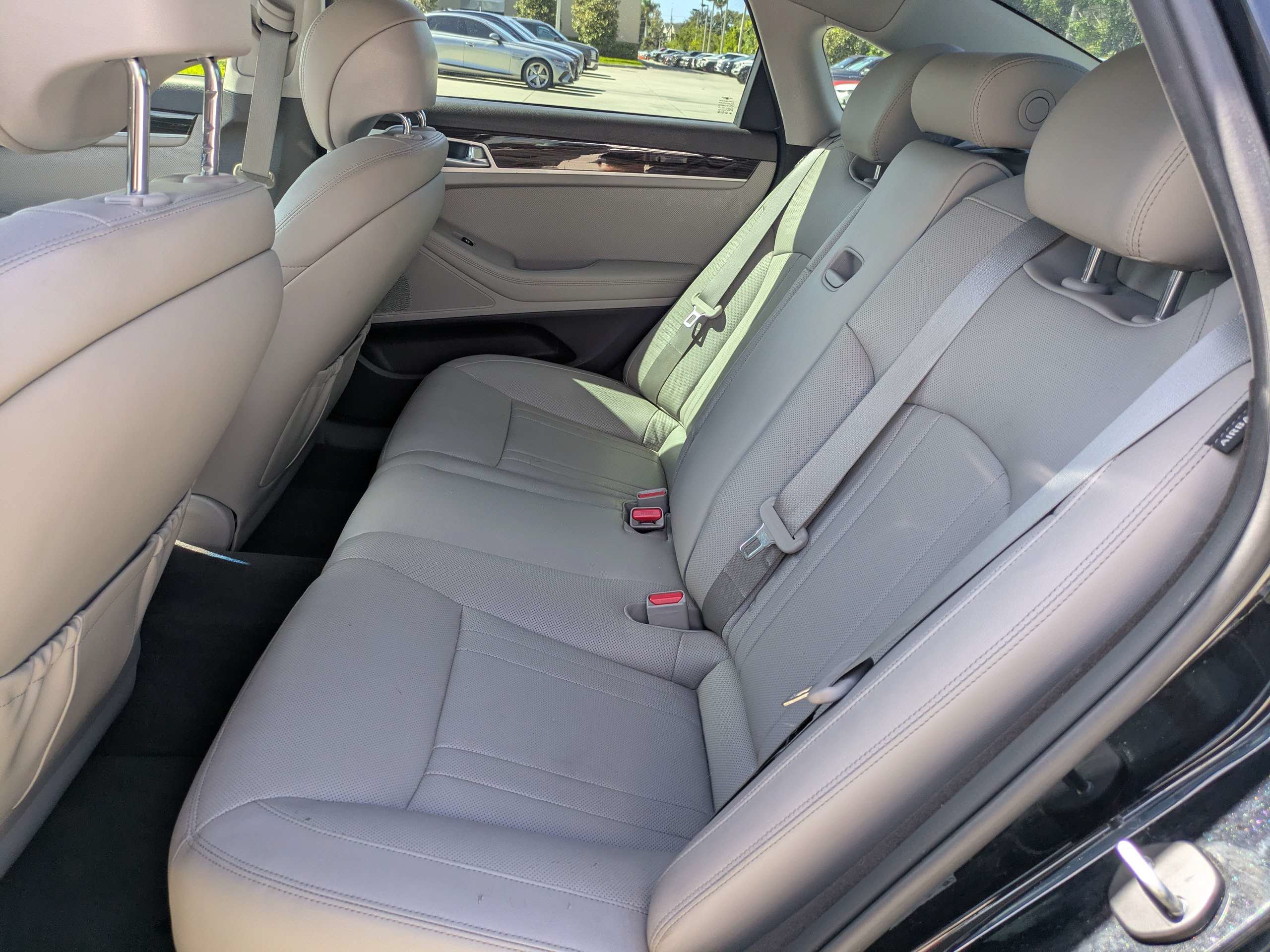 Used 2018 Genesis G80 3.8 RWD image 12