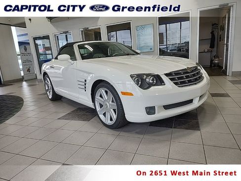 Used 2005 Chrysler Crossfire Limited RWD image 1
