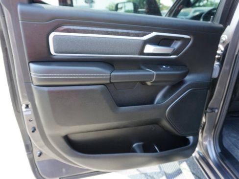 Used 2022 RAM 1500 Big Horn AWD/4WD image 15