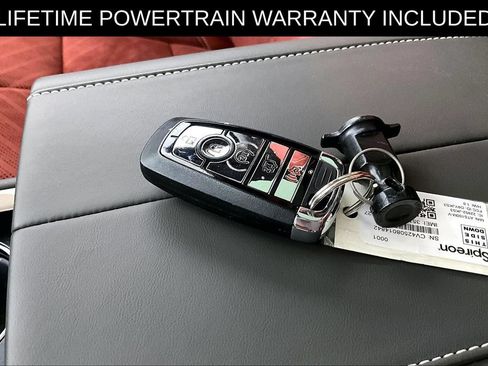 Used 2024 Lincoln Nautilus Black Label AWD/4WD image 13