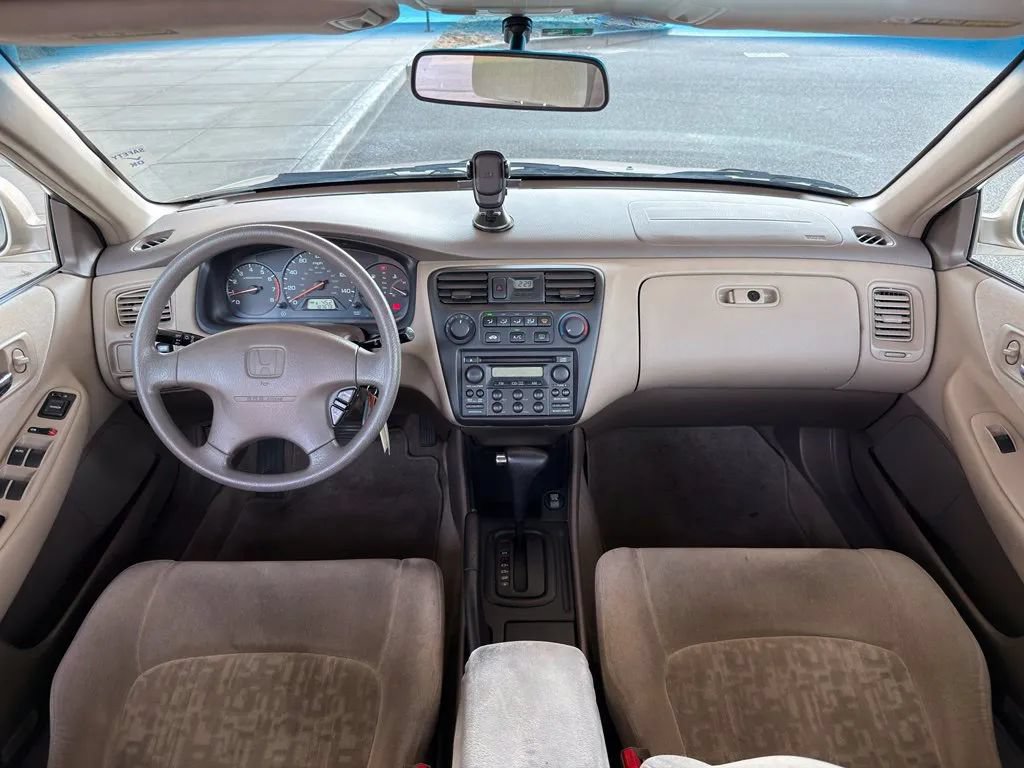Used 2000 Honda Accord EX image 42