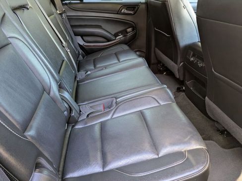 Used 2017 GMC Yukon SLT image 18