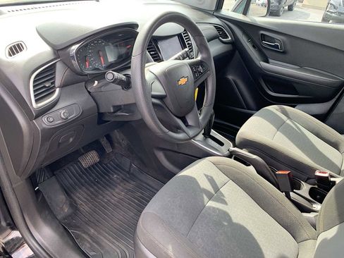 Certified 2020 Chevrolet Trax LS image 10