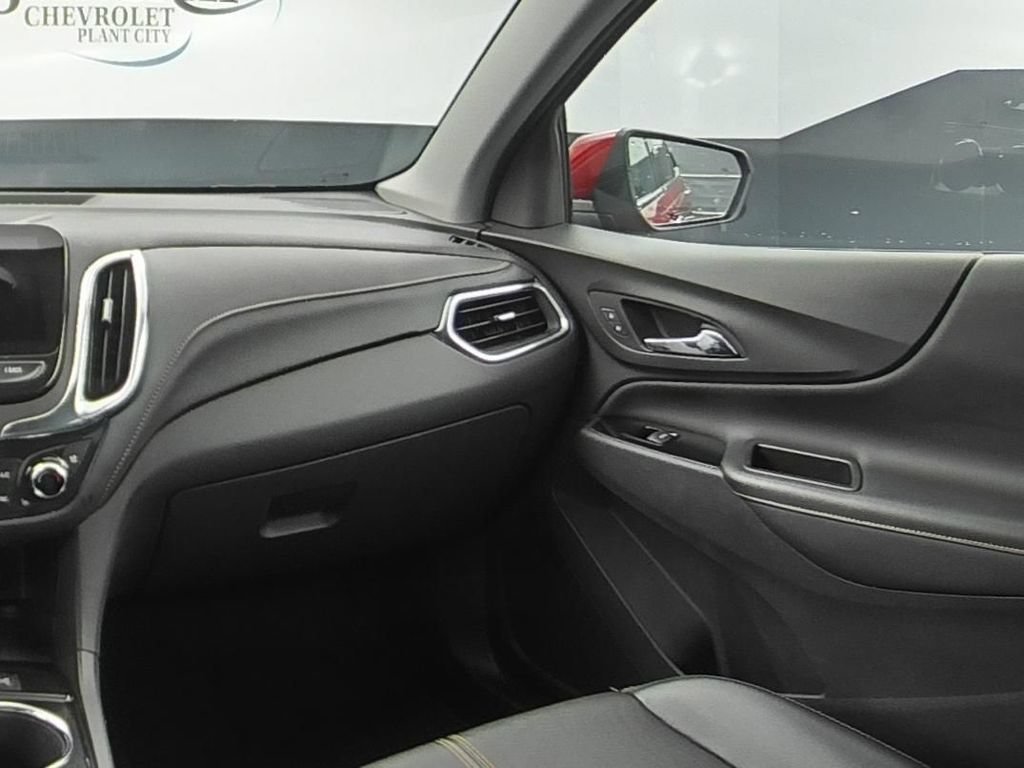 Used 2023 Chevrolet Equinox Premier FWD image 15