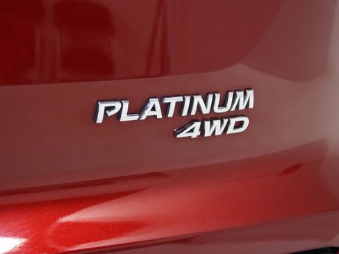 Used 2022 Nissan Pathfinder Platinum w/ Cargo Package image 11