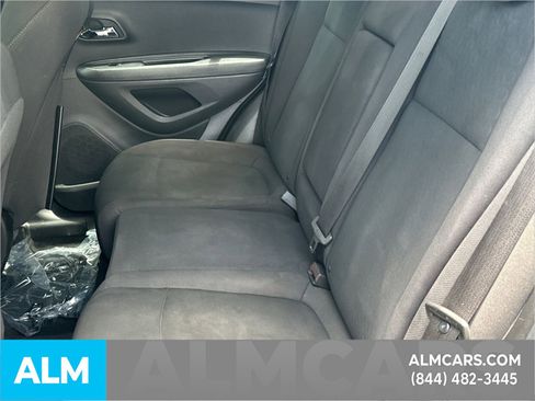 Used 2019 Chevrolet Trax LS FWD image 23