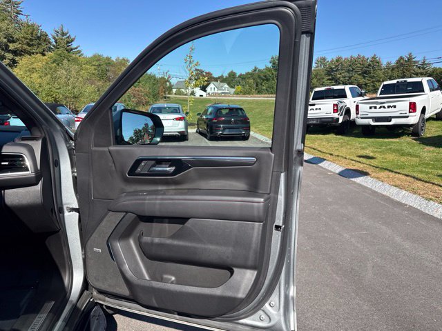 Used 2025 Chevrolet Tahoe RST w/ Comfort Package AWD/4WD image 10