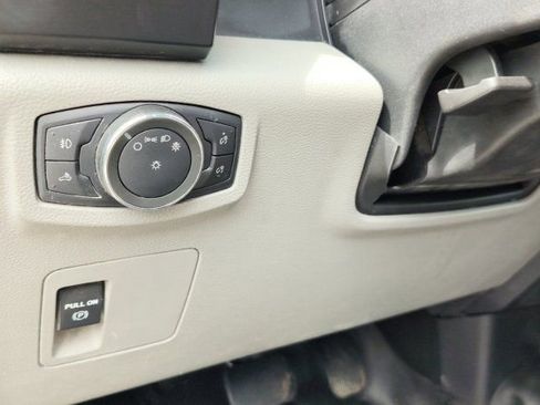 Used 2018 Ford F150 XL w/ Equipment Group 101A Mid AWD/4WD image 14