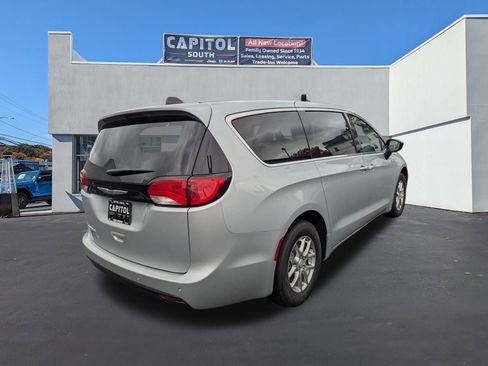 New 2026 Chrysler Voyager LX image 3