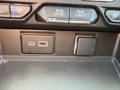 Used 2023 Chevrolet Tahoe High Country AWD/4WD image 20