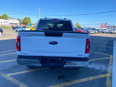 Used 2023 Ford F150 XLT w/ Trailer Tow Package AWD/4WD image 4