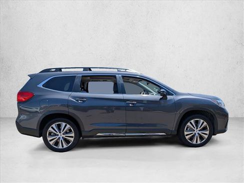 Used 2022 Subaru Ascent Limited w/ Technology Package AWD/4WD image 4
