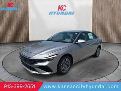 New 2025 Hyundai Elantra Blue